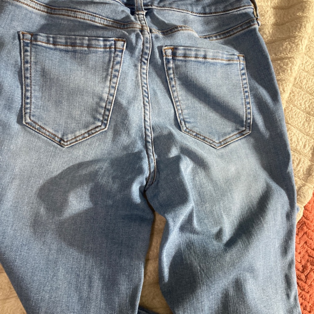 Jeans - Picture 2 of 3